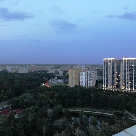 Квартира Парковые Озера Daire Kiev Dış mekan fotoğraf