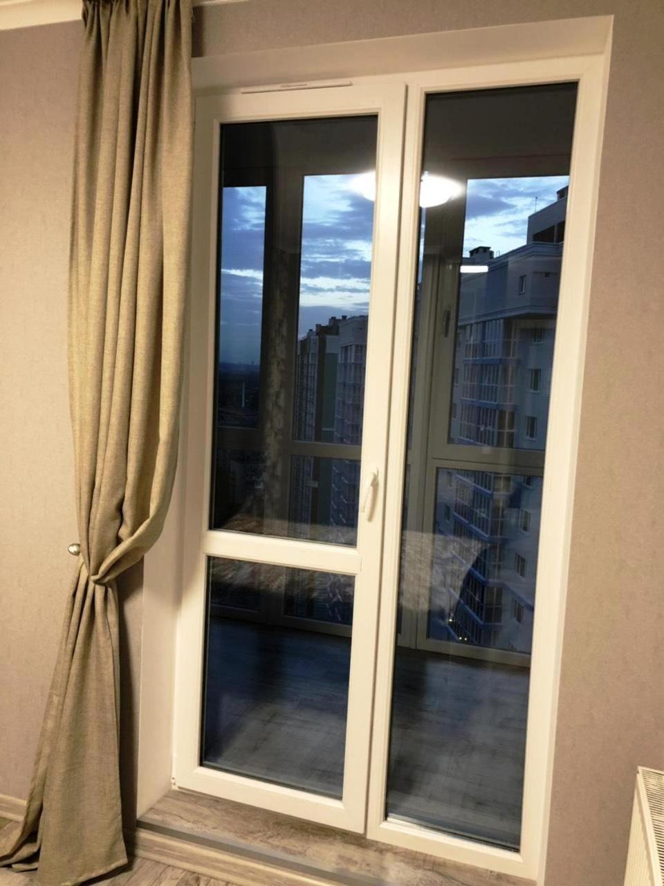 Квартира Парковые Озера Daire Kiev Dış mekan fotoğraf