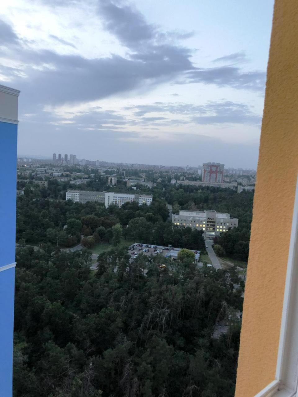 Квартира Парковые Озера Daire Kiev Dış mekan fotoğraf