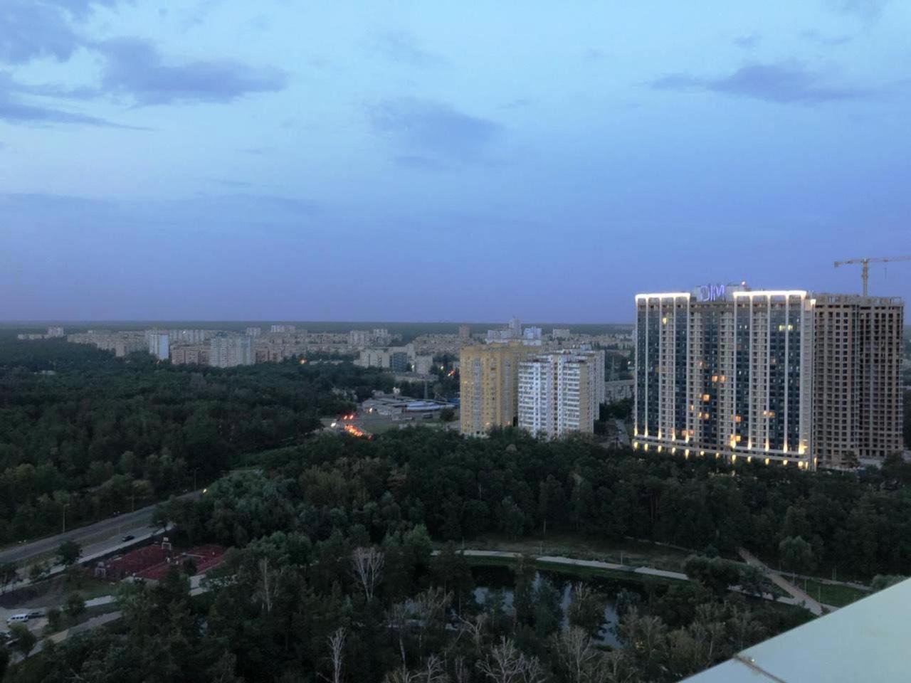 Квартира Парковые Озера Daire Kiev Dış mekan fotoğraf